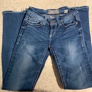 BKE Distressed Jeans. 26L